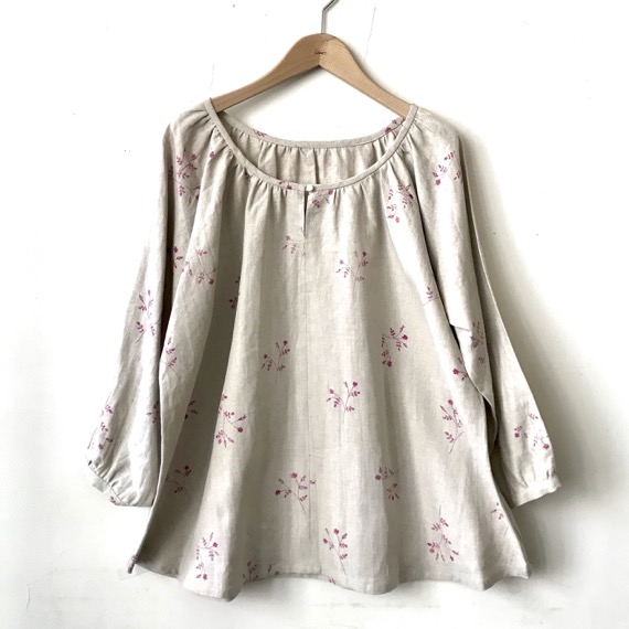 LINNET リネンプリントローズブーケで作ったブラウス